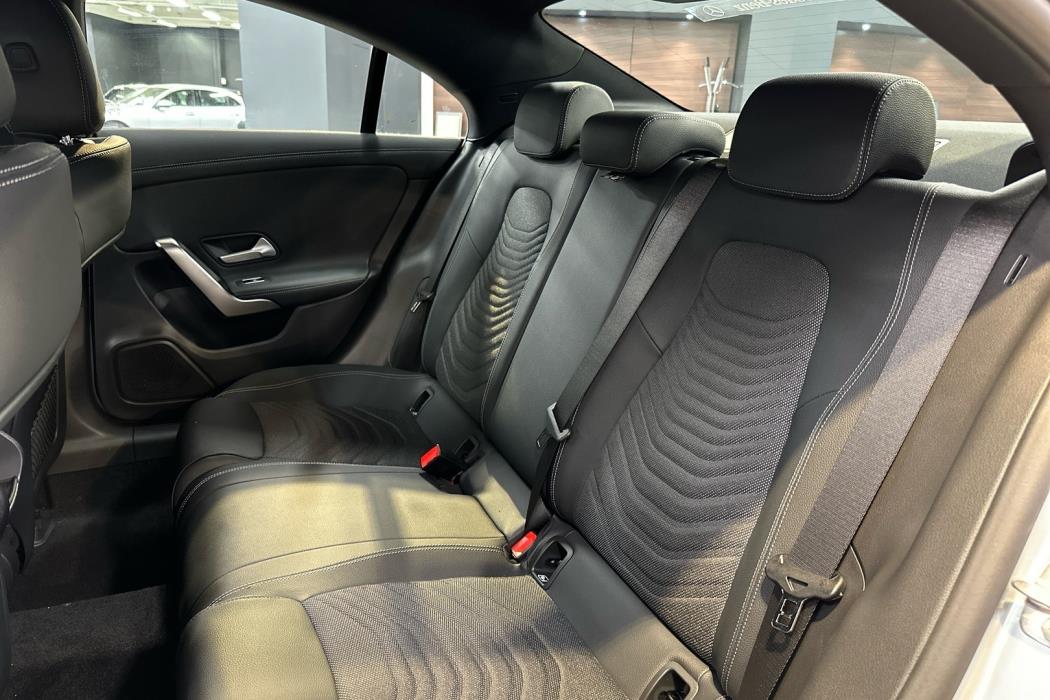 MERCEDES-BENZ CLA 2025