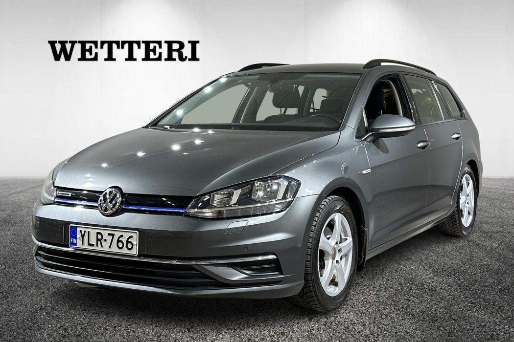 VOLKSWAGEN Golf 2020