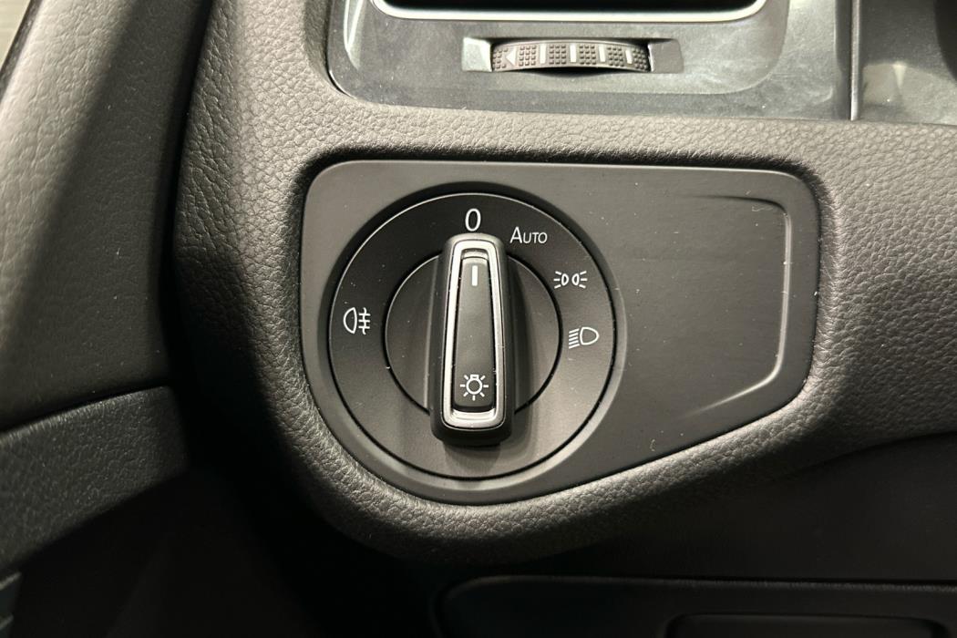 VOLKSWAGEN Golf 2020