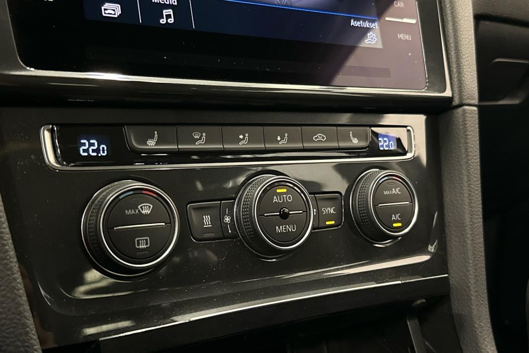 VOLKSWAGEN Golf 2020