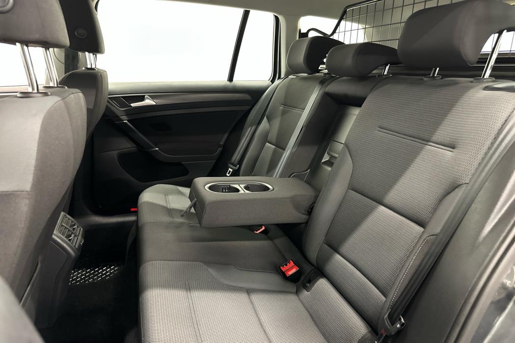 VOLKSWAGEN Golf 2020