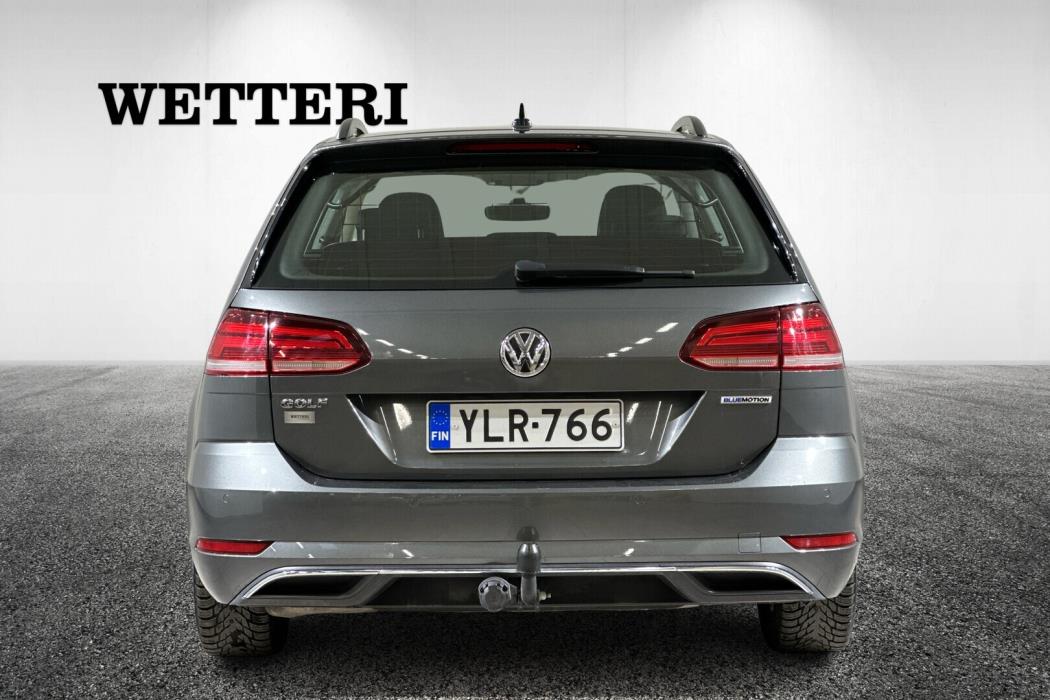 VOLKSWAGEN Golf 2020