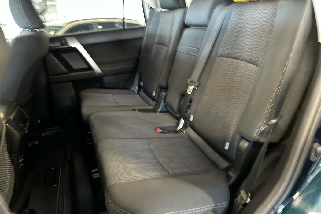 TOYOTA Land Cruiser 2021