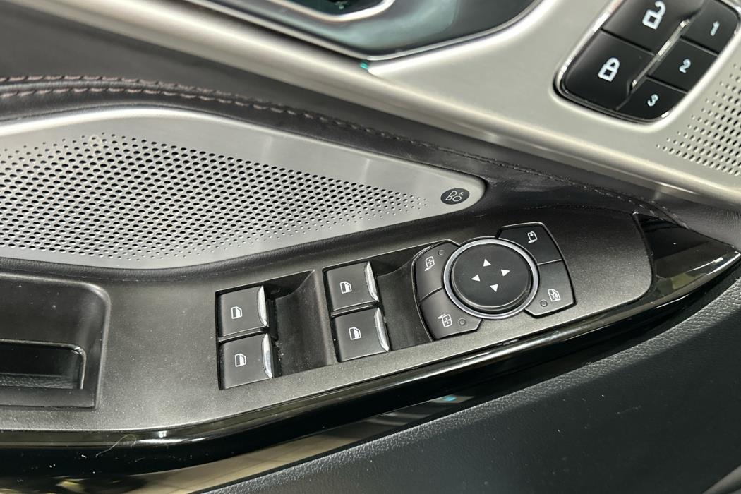 FORD Explorer 2021