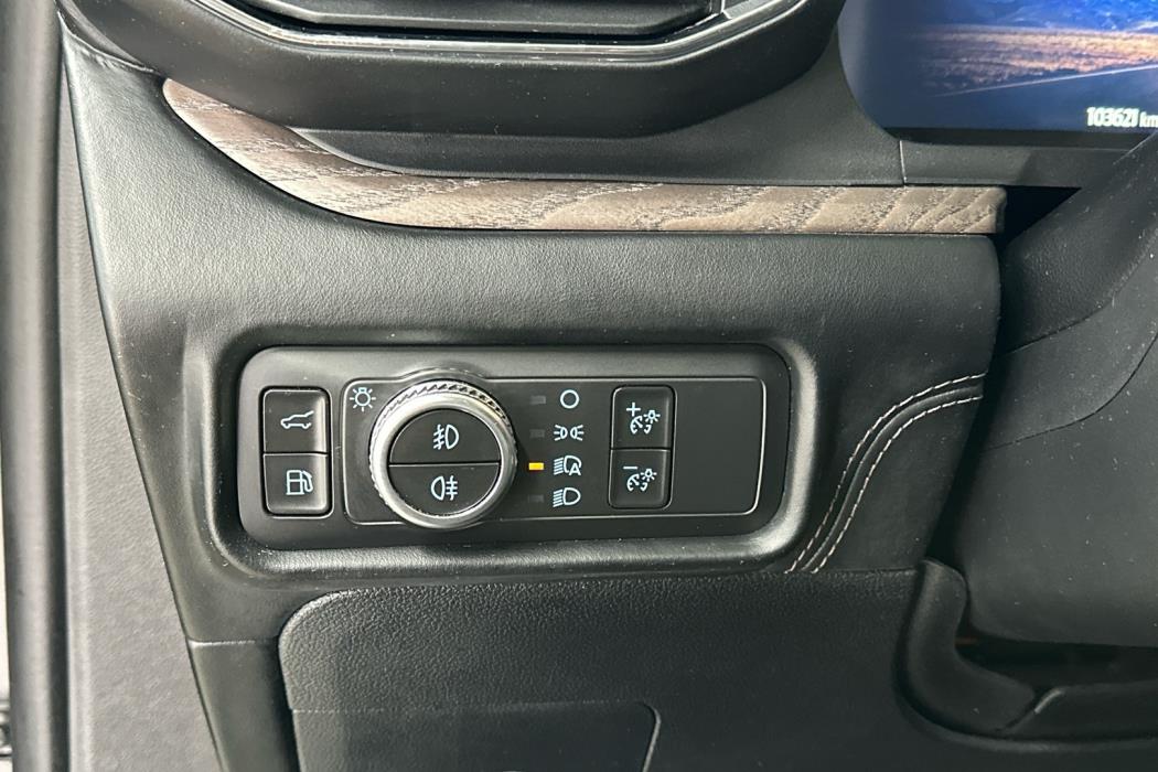 FORD Explorer 2021