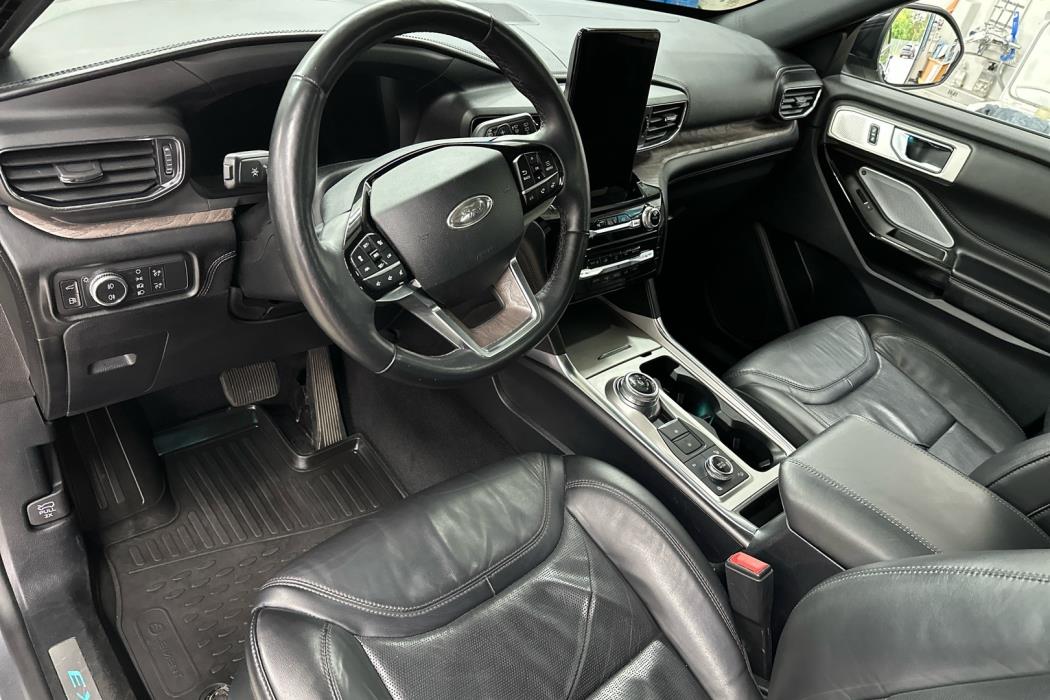FORD Explorer 2021