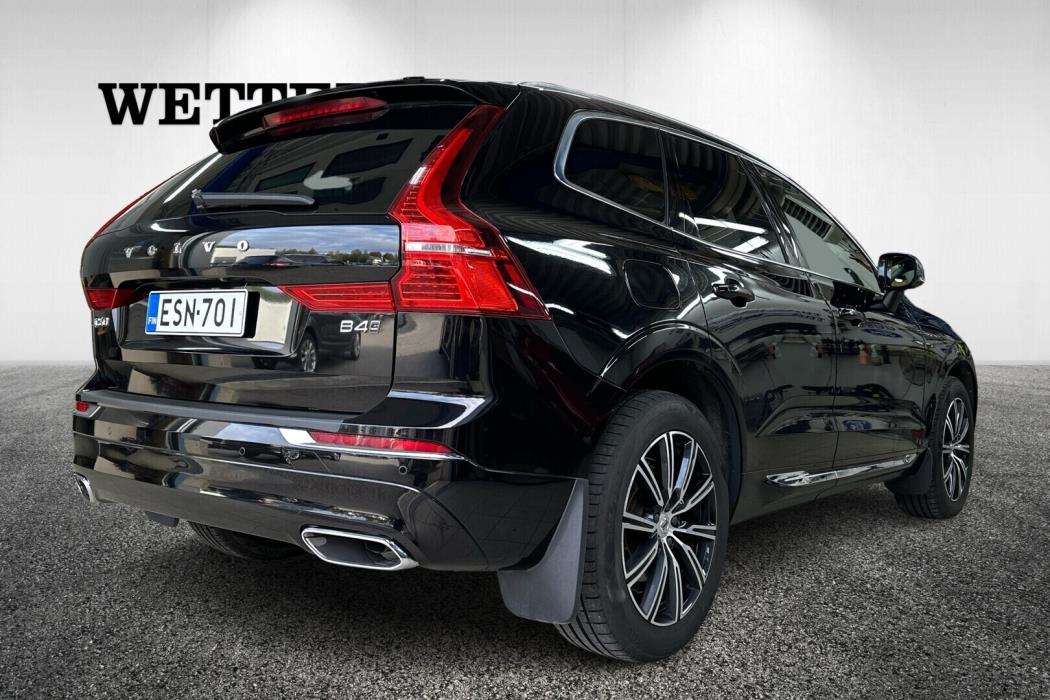 VOLVO XC60 2021