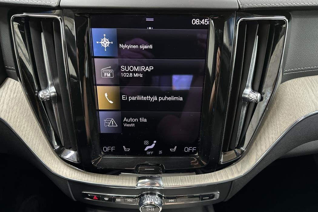 VOLVO XC60 2021