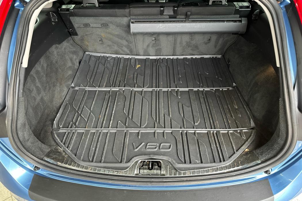 VOLVO V60 2014