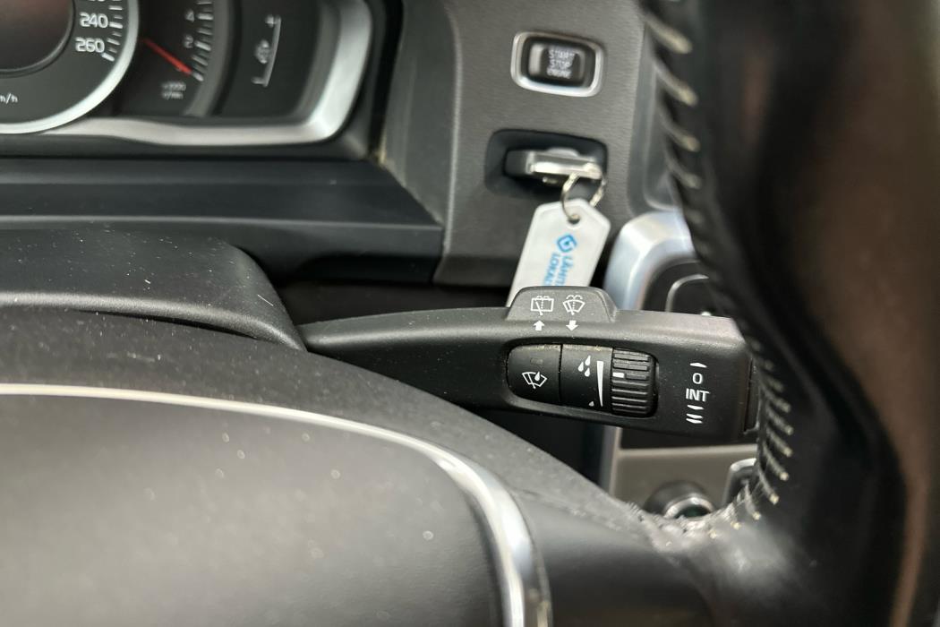 VOLVO V60 2014