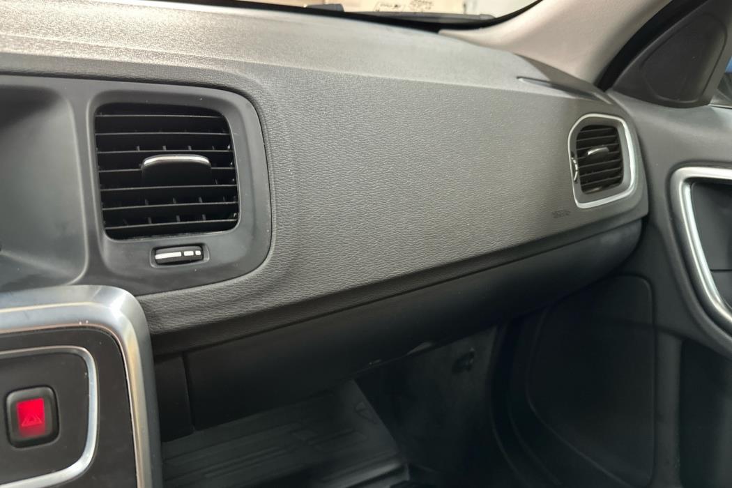 VOLVO V60 2014