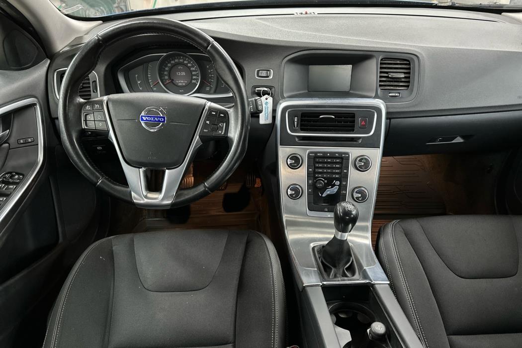 VOLVO V60 2014