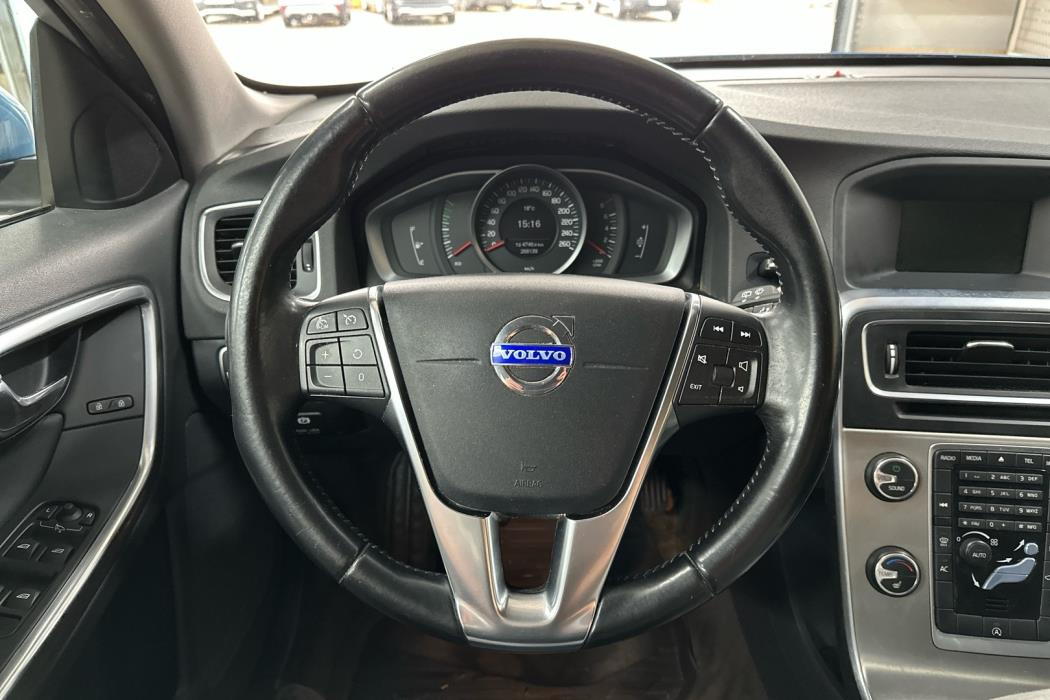 VOLVO V60 2014