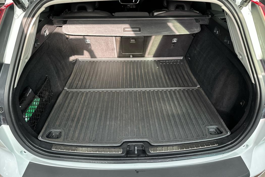 VOLVO V60 2021