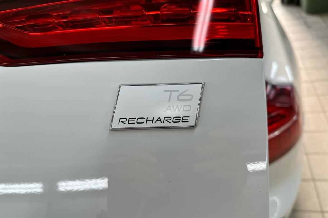 VOLVO V60 2021