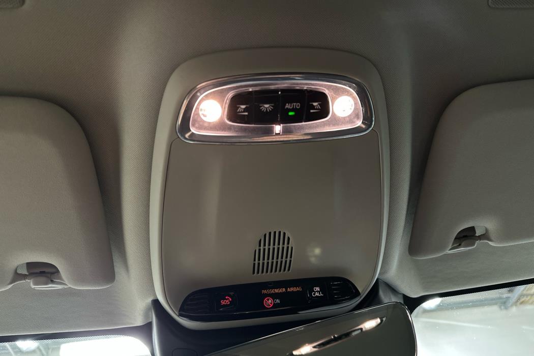VOLVO V60 2021