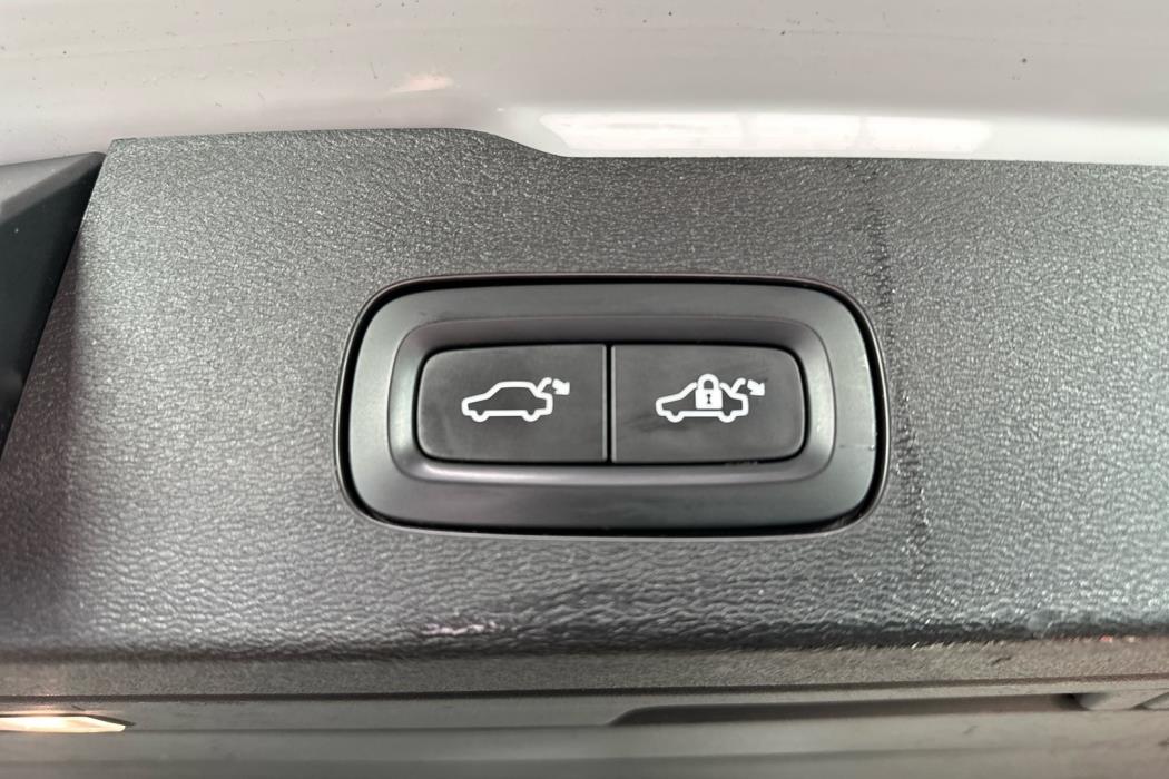 VOLVO V60 2021