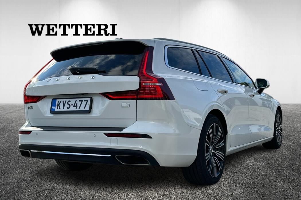VOLVO V60 2021