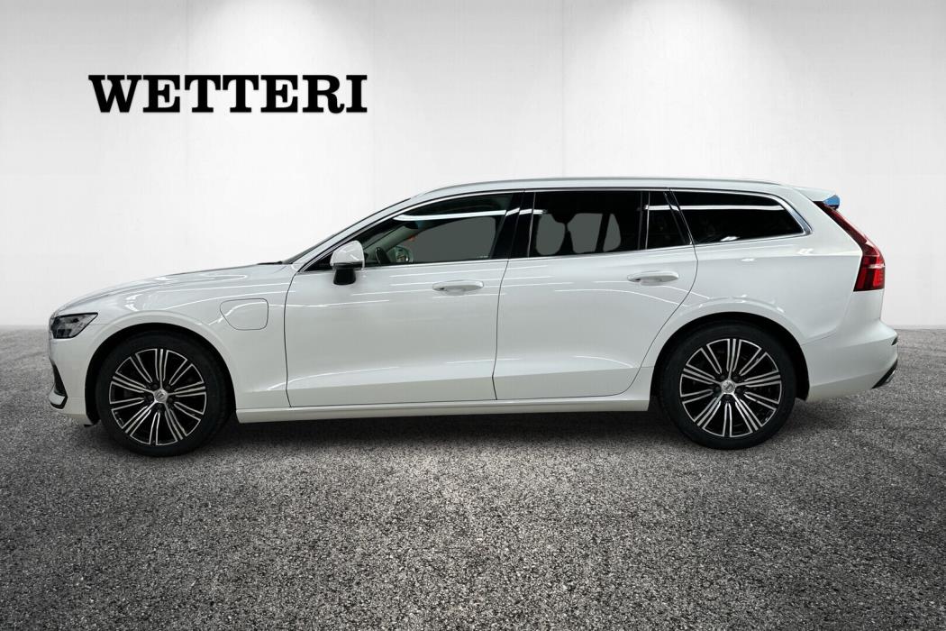 VOLVO V60 2021