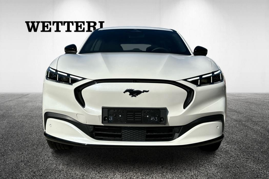 FORD Mustang Mach-E 2025