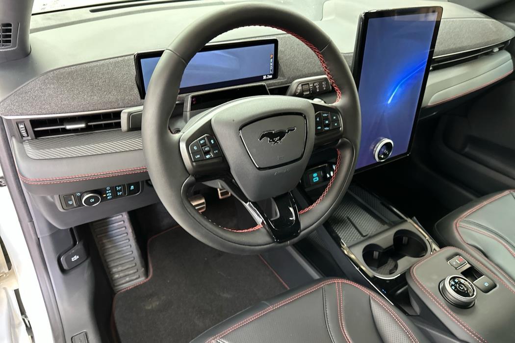 FORD Mustang Mach-E 2025