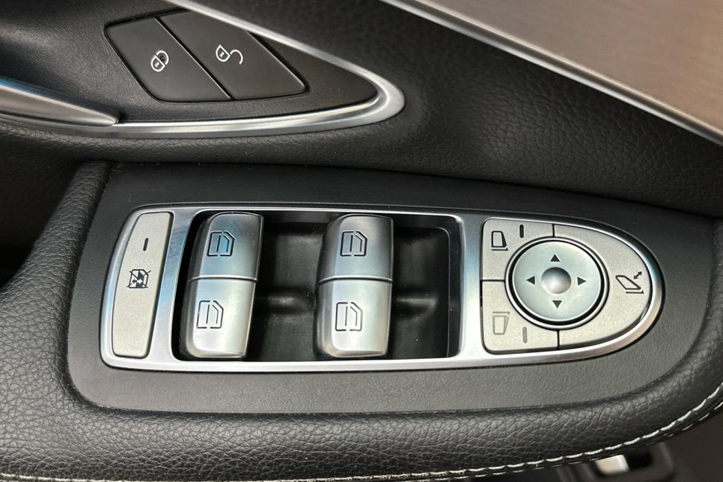 MERCEDES-BENZ C 2017