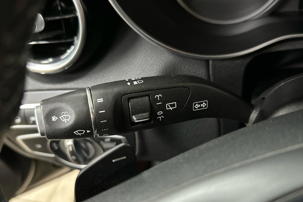 MERCEDES-BENZ C 2017