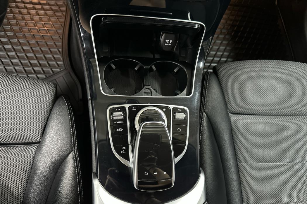 MERCEDES-BENZ C 2017