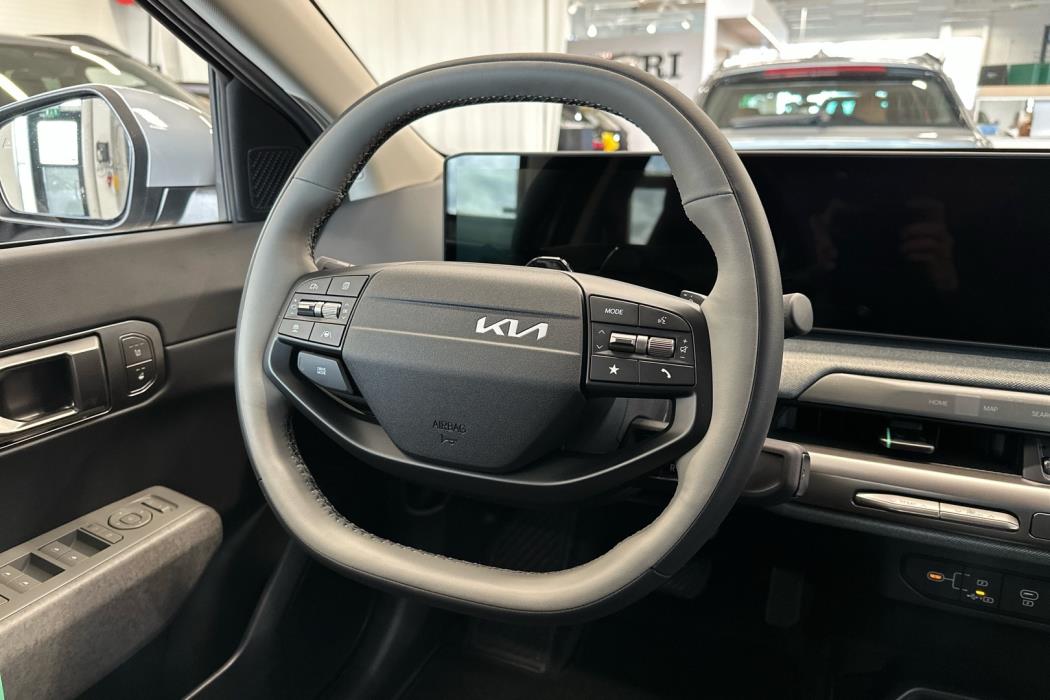 KIA EV4 2026