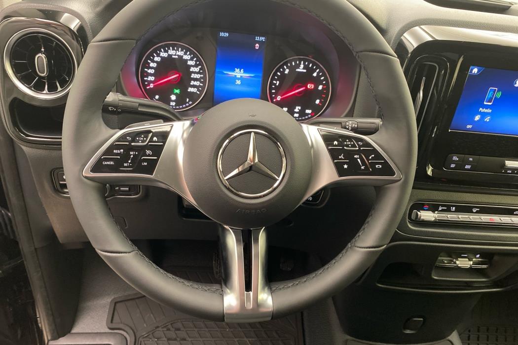 MERCEDES-BENZ Vito 2025