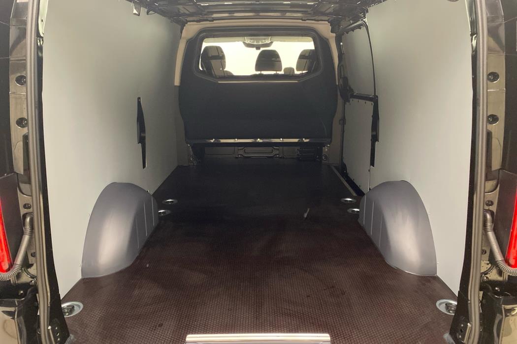 MERCEDES-BENZ Vito 2025