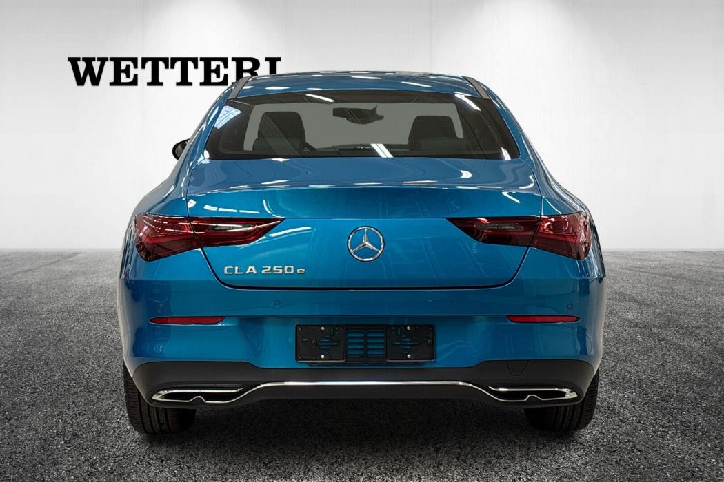 MERCEDES-BENZ CLA 2025