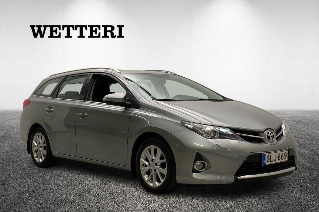 TOYOTA Auris 2014