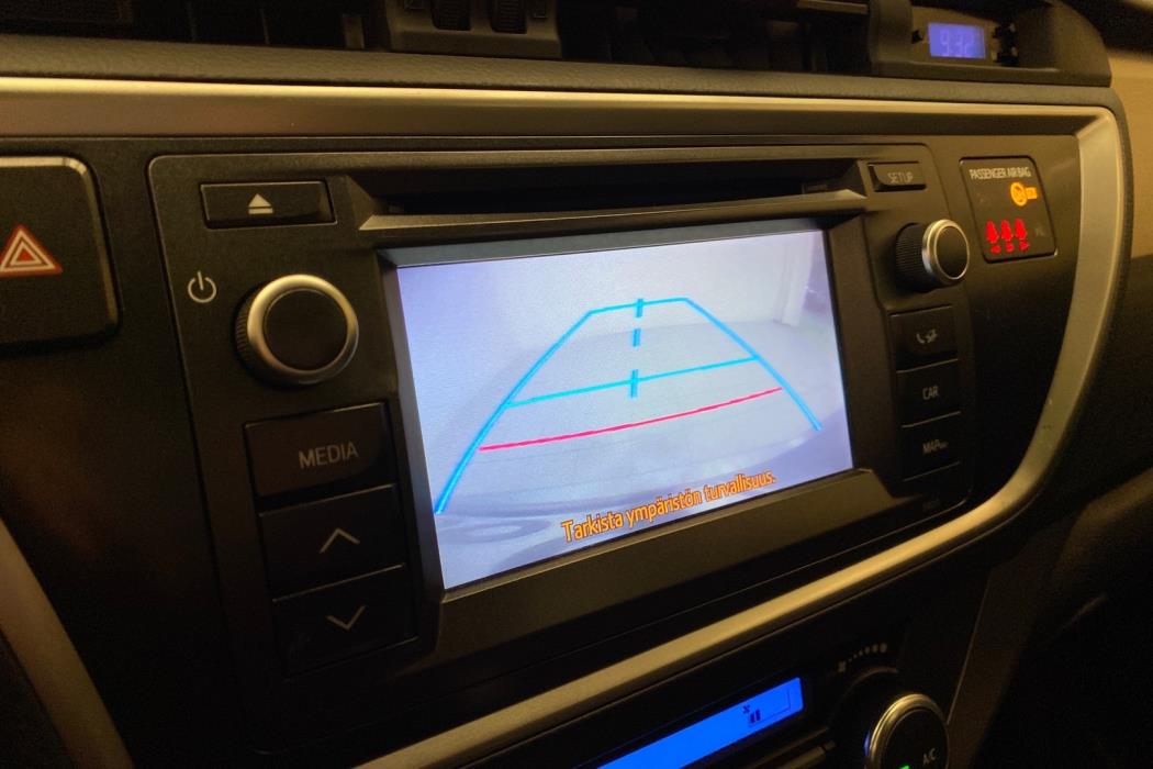 TOYOTA Auris 2014