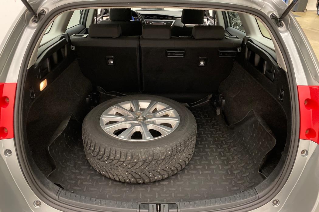 TOYOTA Auris 2014