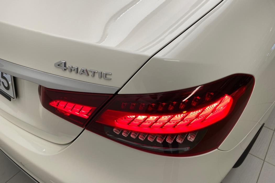 MERCEDES-BENZ E 2023