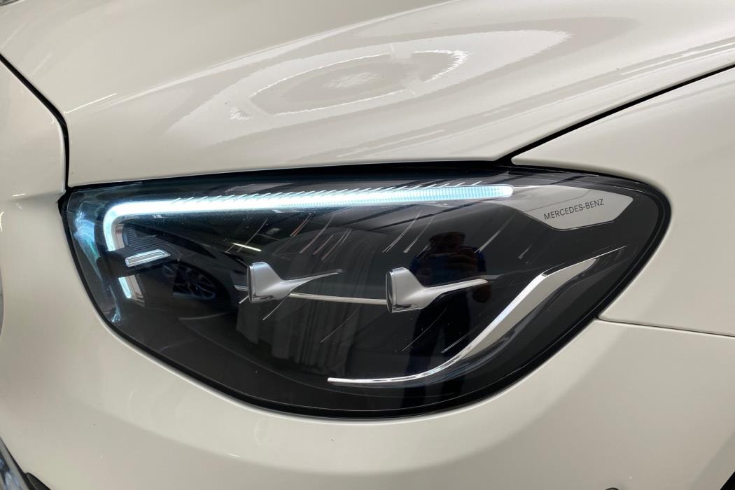 MERCEDES-BENZ E 2023