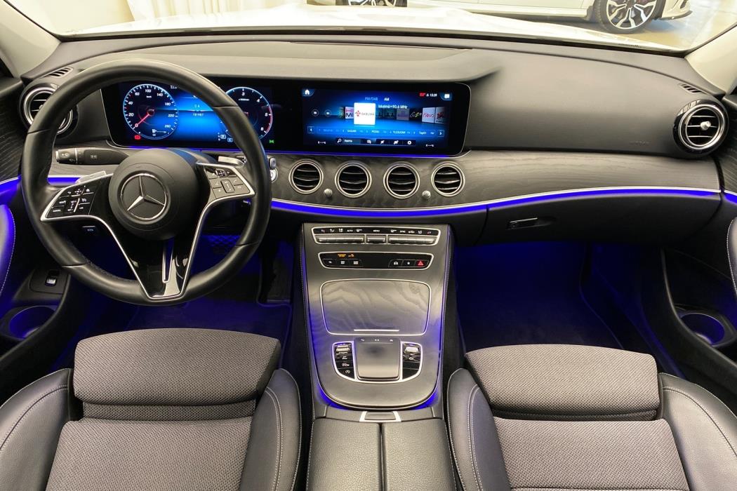 MERCEDES-BENZ E 2023