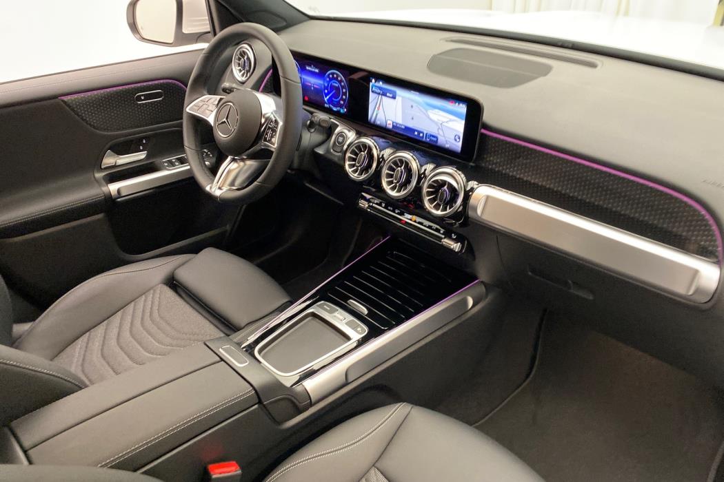 MERCEDES-BENZ EQB 2024