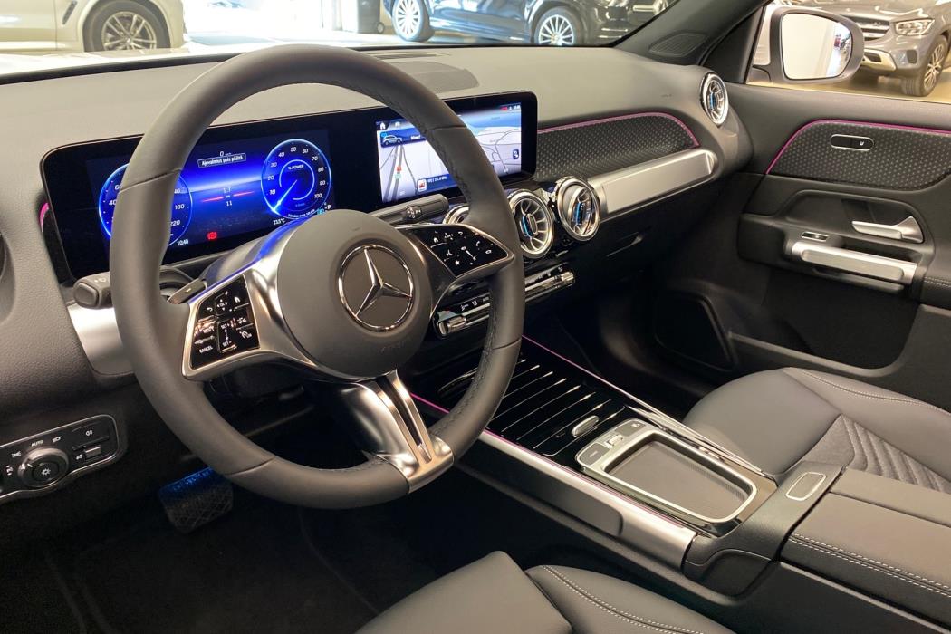 MERCEDES-BENZ EQB 2024