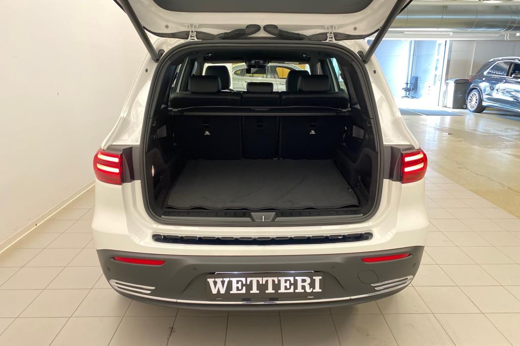 MERCEDES-BENZ EQB 2024