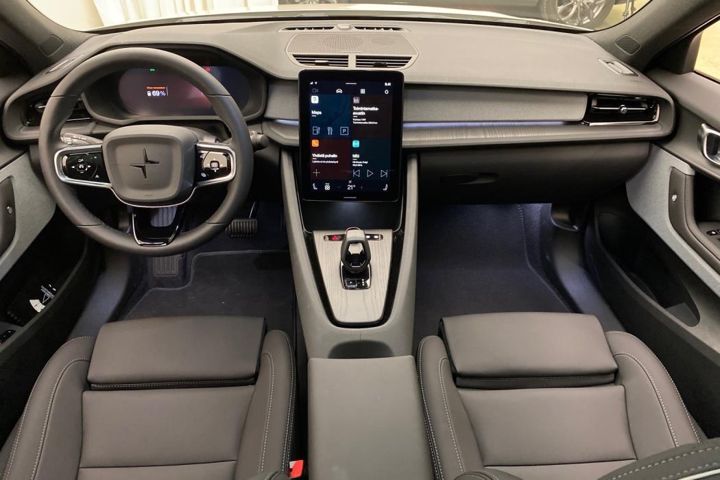 POLESTAR 2 2025