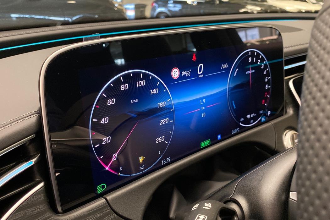 MERCEDES-BENZ E 2025