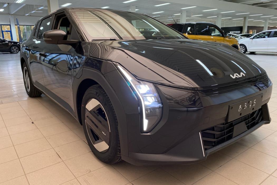 KIA EV4 2026