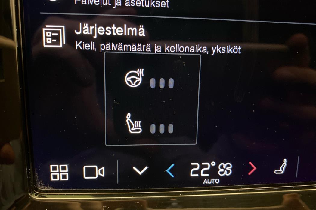 VOLVO XC60 2022