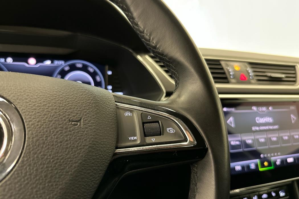 SKODA SUPERB COMBI 2020
