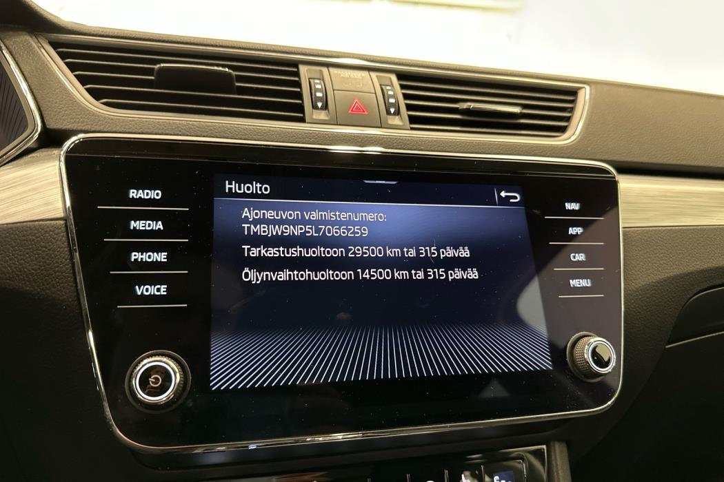 SKODA SUPERB COMBI 2020