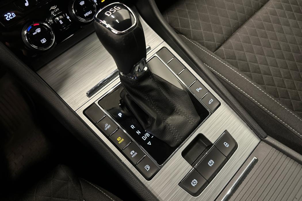 SKODA SUPERB COMBI 2020
