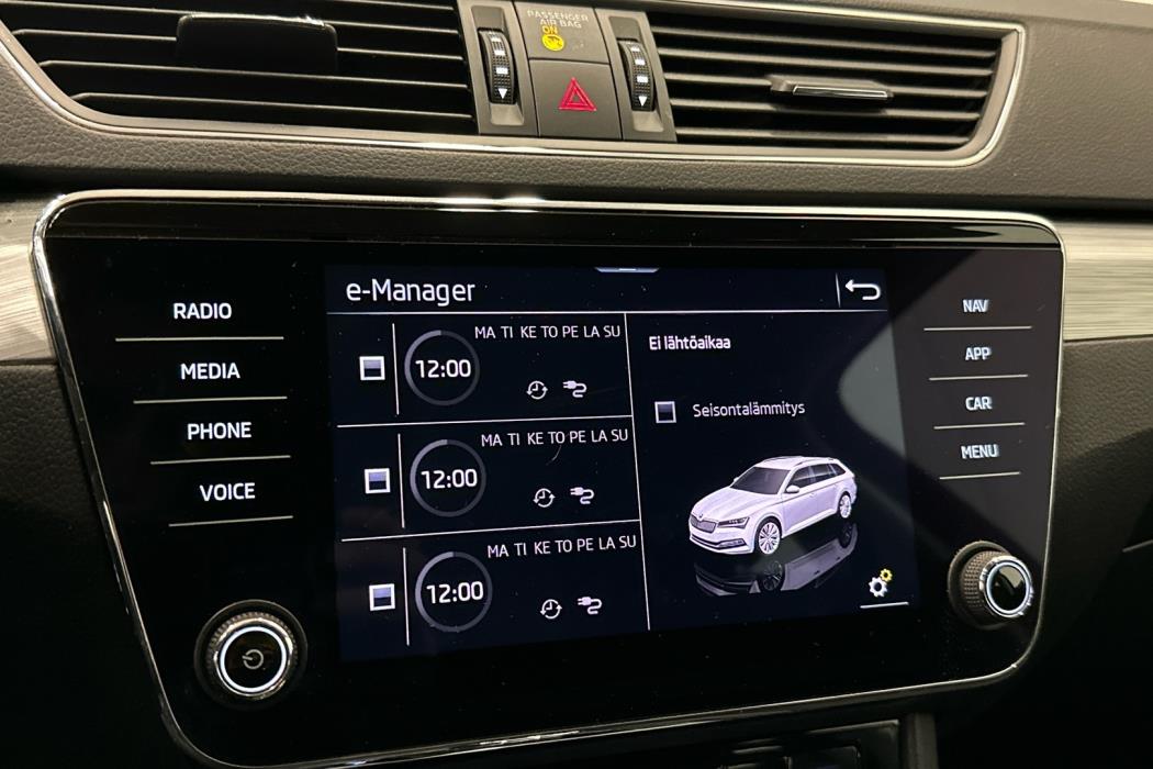 SKODA SUPERB COMBI 2020