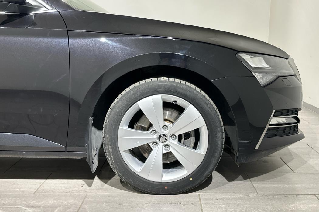 SKODA SUPERB COMBI 2020